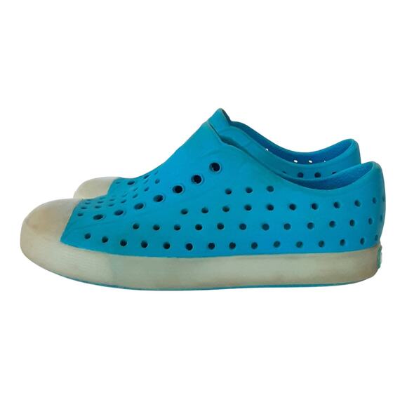 Native Jefferson Water Shoes Boys 10 Blue Glow in the Dark Play Sneakers School - Picture 3 of 9
